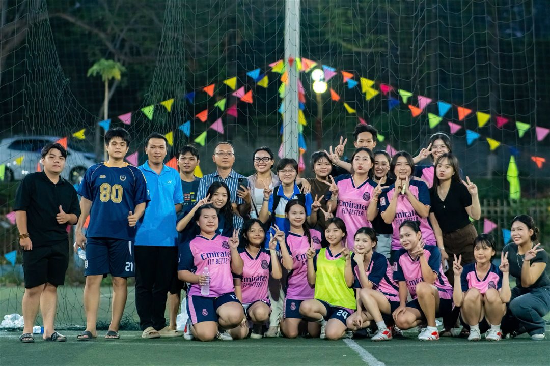 Chiến thắng 8-0 là bước đệm hoàn hảo để đội bóng tiến sâu hơn vào giải đấu.